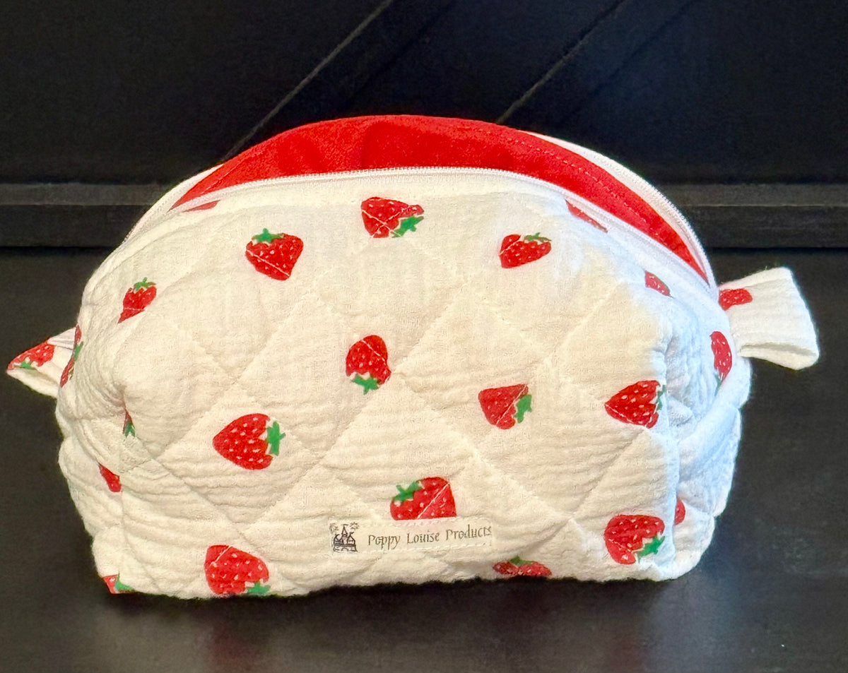 Makeup Bag - Strawberry Cutie