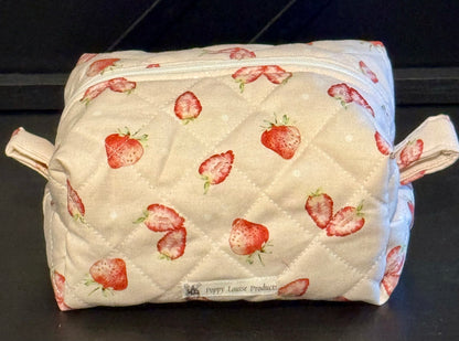 Makeup Bag - Small Strawberry Slices